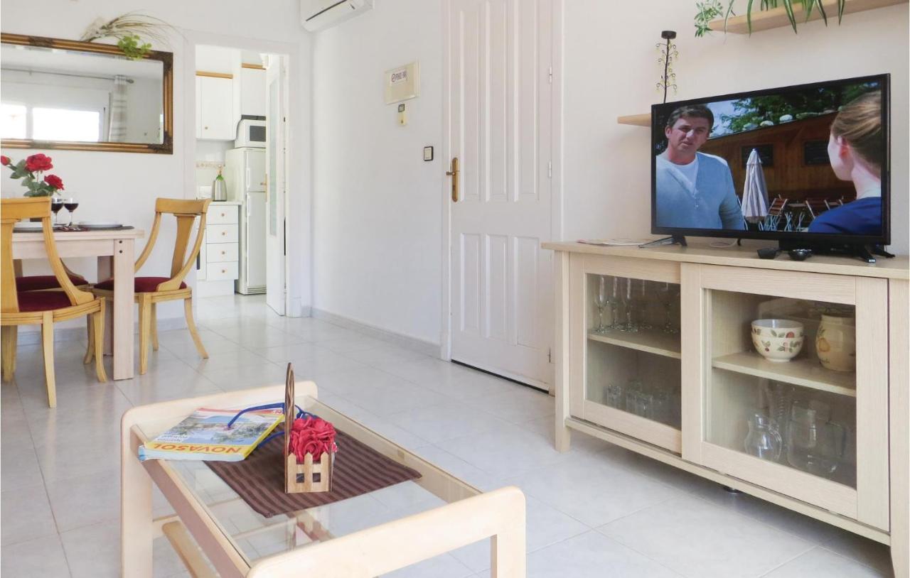Amazing Apartment In Torrevieja With Kitchen Zewnętrze zdjęcie