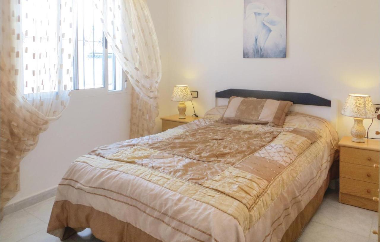Amazing Apartment In Torrevieja With Kitchen Zewnętrze zdjęcie